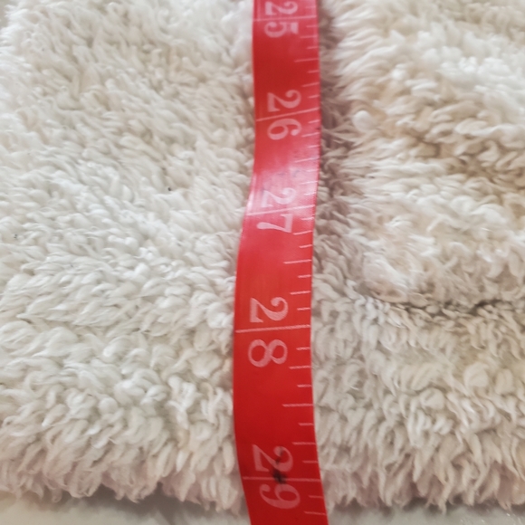 Oversized Fuzzy Fleece Pullover Sweatshirt - Picture 10 of 11